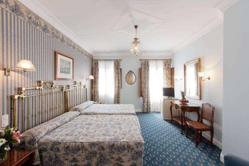 Hotel Dona Maria Seville Room photo